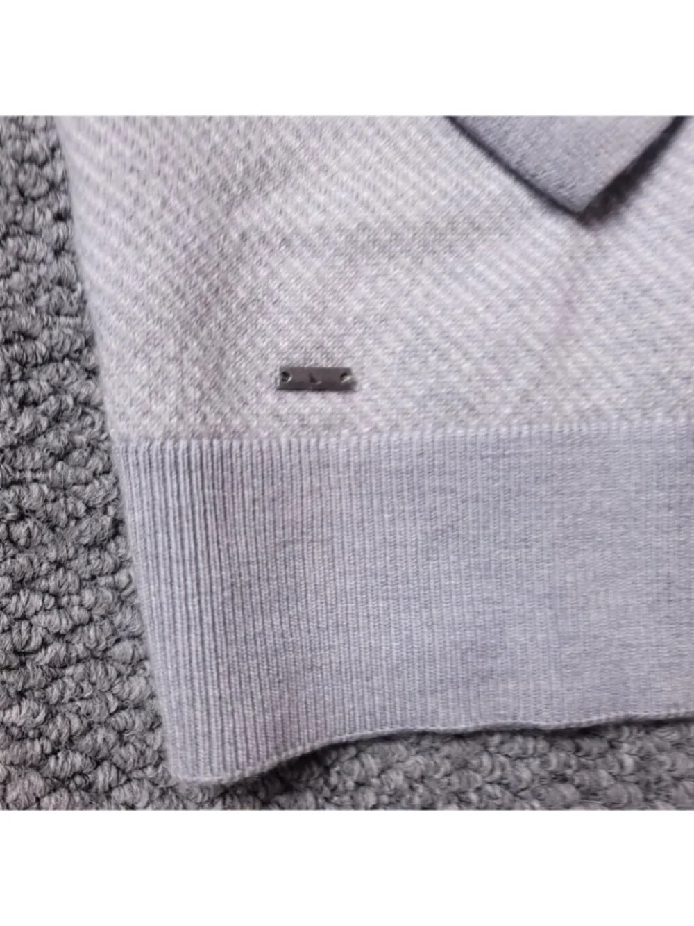 UNTUCKit Hansen Merino Wool Sweater Mens M Medium  Gray Pullover Long Sleeve
